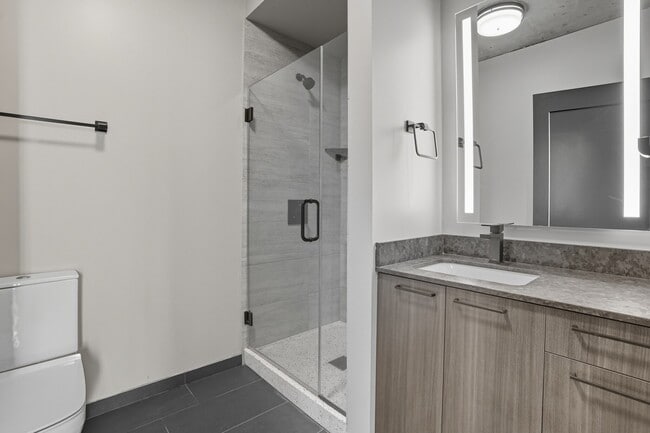 Foto del edificio - 967 W Washington Blvd