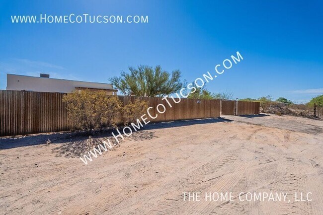 Foto del edificio - 5704 E Hermans Rd