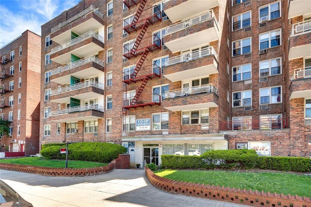 Foto principal - 2785 Ocean Pkwy