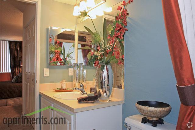 Bathroom - Lake at Pembroke (Core)