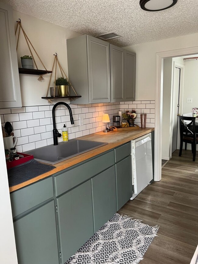Building Photo - WIRED - West Plaza Condo, LLC