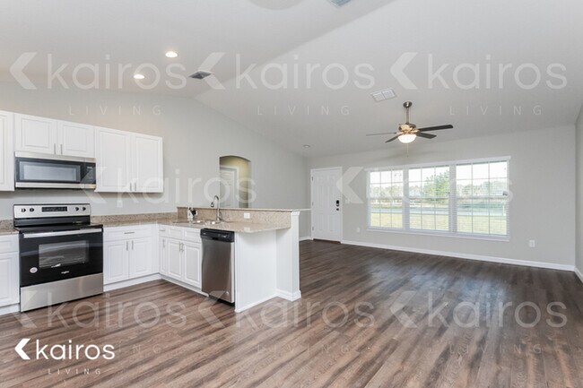 Foto del edificio - 5549 SW 150th Lane Rd