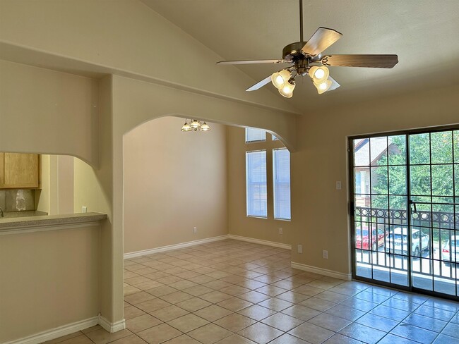 Foto del edificio - 9802 Cantera Ct