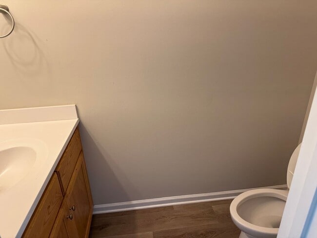 Building Photo - Nice townhouse duplex in convenient Kannap...
