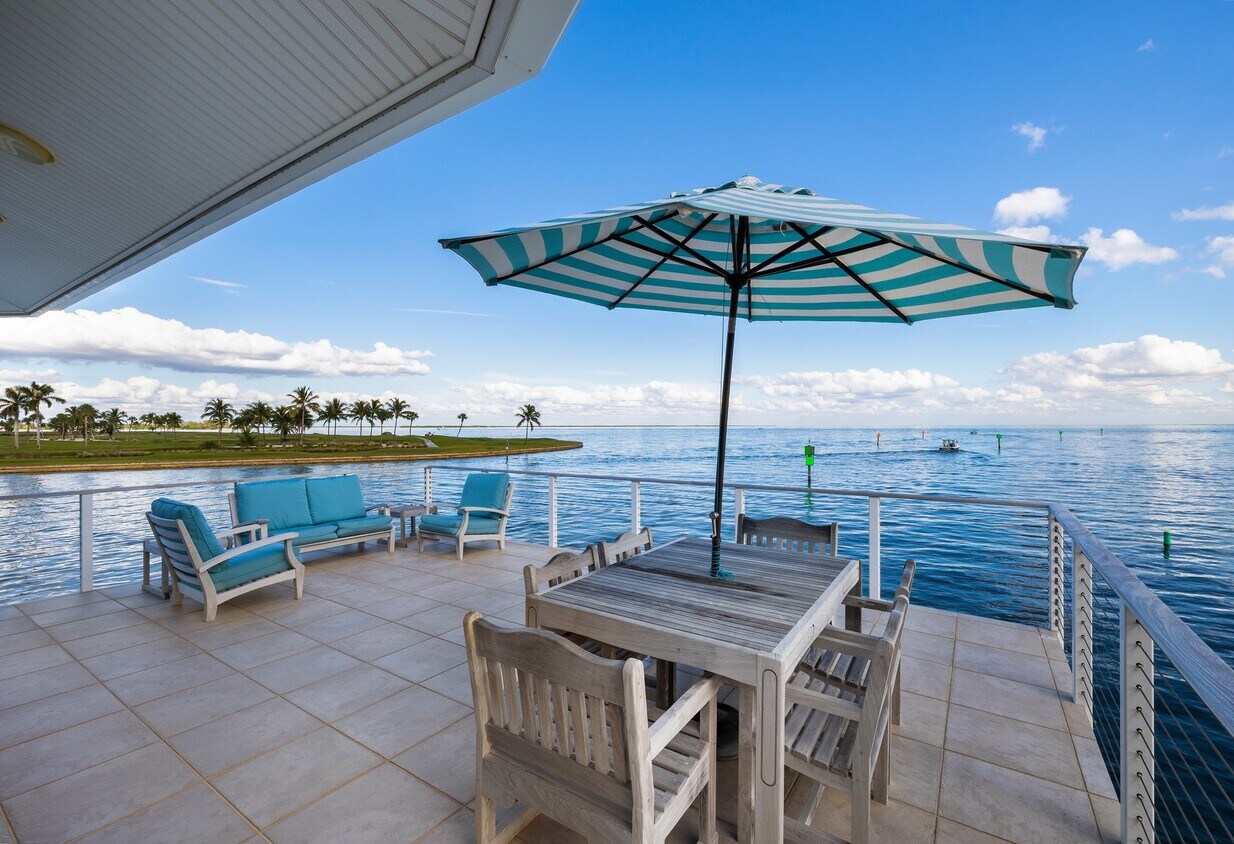 Foto principal - 264 Harbor Dr
