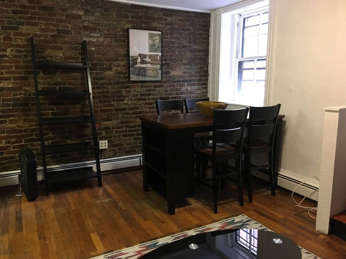 123 Myrtle St, Boston, MA 02114 Apartments in Boston, MA