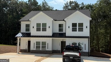 Building Photo - 159 Brad St