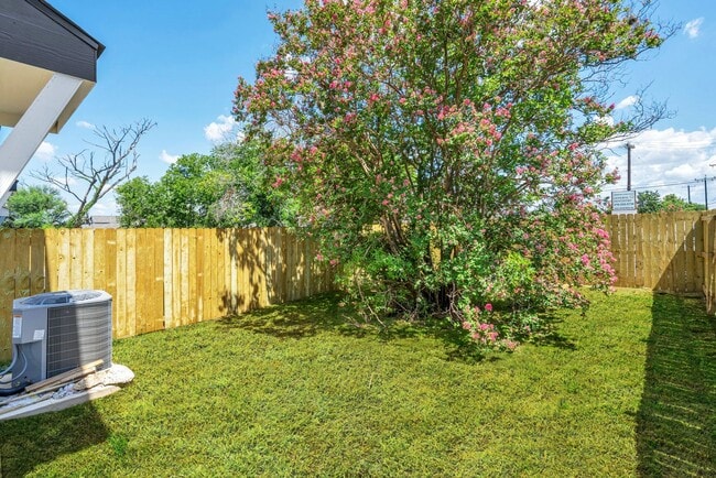 Photo - 4443 Red Haven Dr Townhome