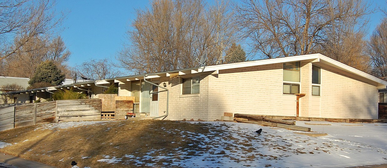 Building Photo - 604-610 Parker St