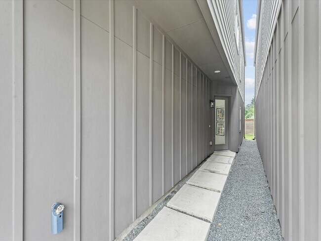 Foto del edificio - 1019 Upside Wheatley Ln