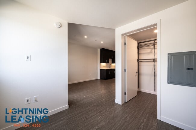 Building Photo - 11407 Chandler Blvd