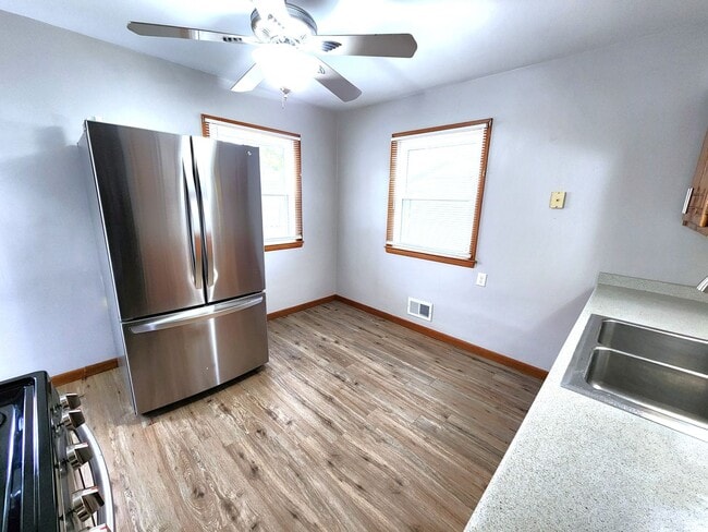 Building Photo - 4 Bedroom Cape Cod with Large Partially Fenced Yard