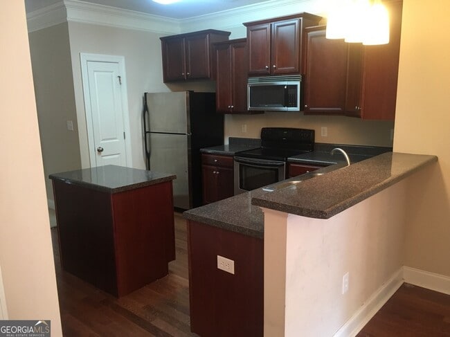 Building Photo - 120 Moose Club Dr