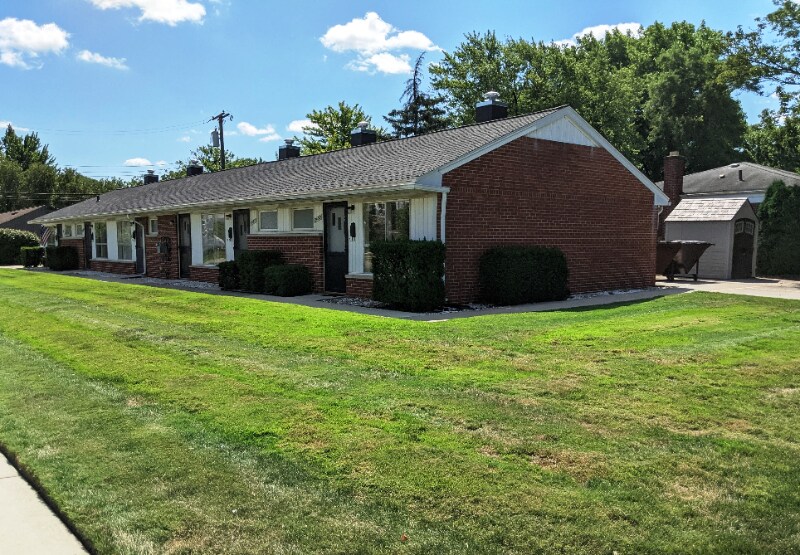 Primary Photo - 2431 Normandy Rd