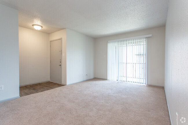 2 Br, 1 Ba - 869 SF - Living Space - Autumn Oaks