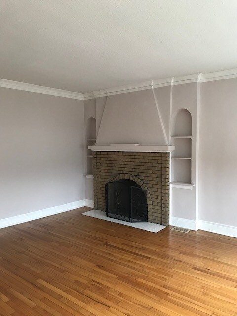 Foto del edificio - 925 Hannah Ave