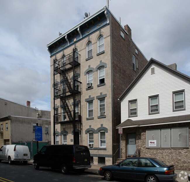 11 Van Buren St Newark, NJ 07105 Rentals Newark, NJ