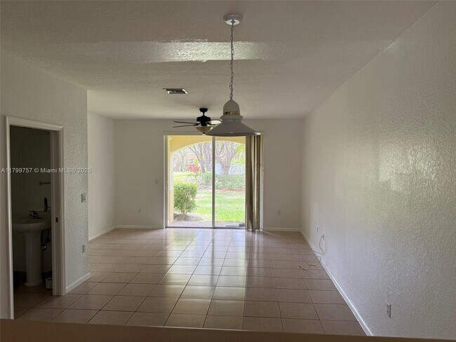 Foto del edificio - 2612 SW 83rd Terrace