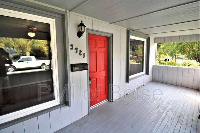 Building Photo - 3721 W Kootenai St