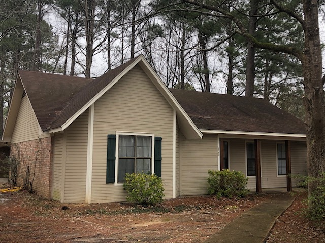Primary Photo - 506 Bradford Dr