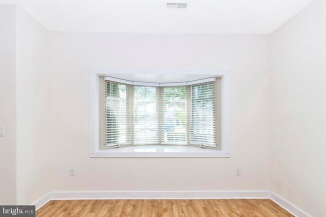 Building Photo - 12991 Little Hayden Cir