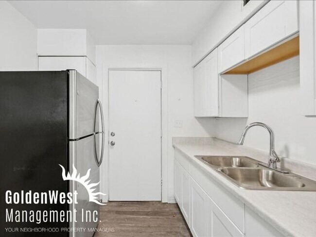 Foto del edificio - Charming 1Bdm 1Ba Apartment In Central Phoenix - Move In Special!