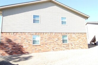 Building Photo - 304 Chalmette Dr