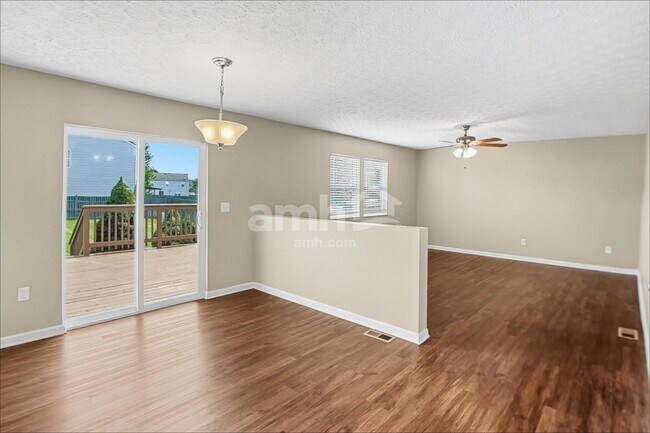 Foto del edificio - 130 Brittney Rd
