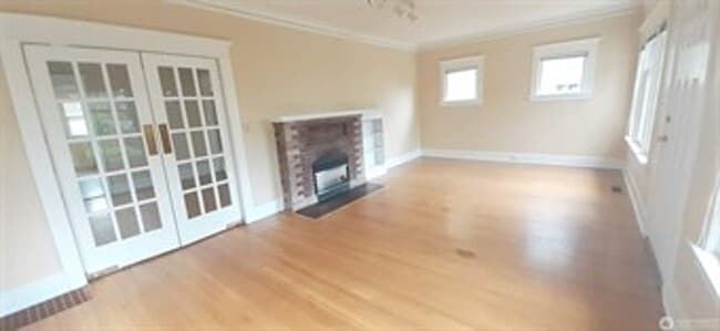 Building Photo - 4Bd/1.5Ba Seattle House