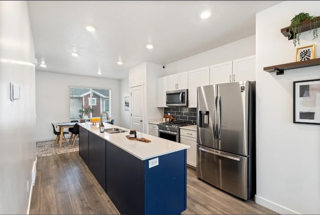 Foto del edificio - 3 Bed/3 Bath Townhouse in Saratoga Springs