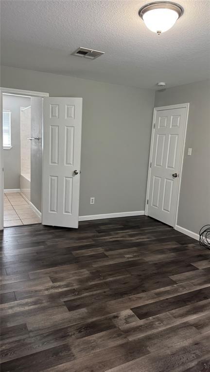 Foto del edificio - 5605 Clyde Ln