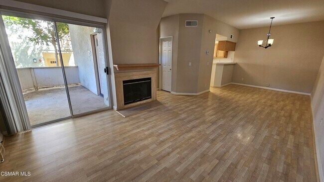Foto del edificio - 684 Sutton Crest Trail