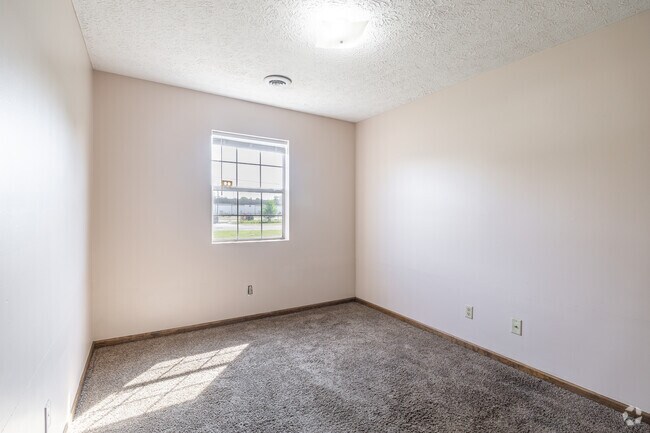 2 habitaciones, 1 baño - 700 pies cuadrados - Dormitorio - Riverside Apartments