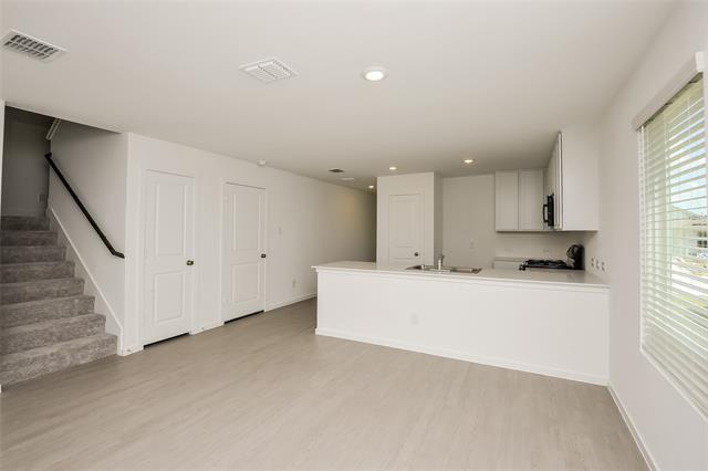 Foto del edificio - 2749 Mistwood Drive