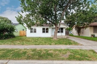 Building Photo - 4429 Moravian Dr