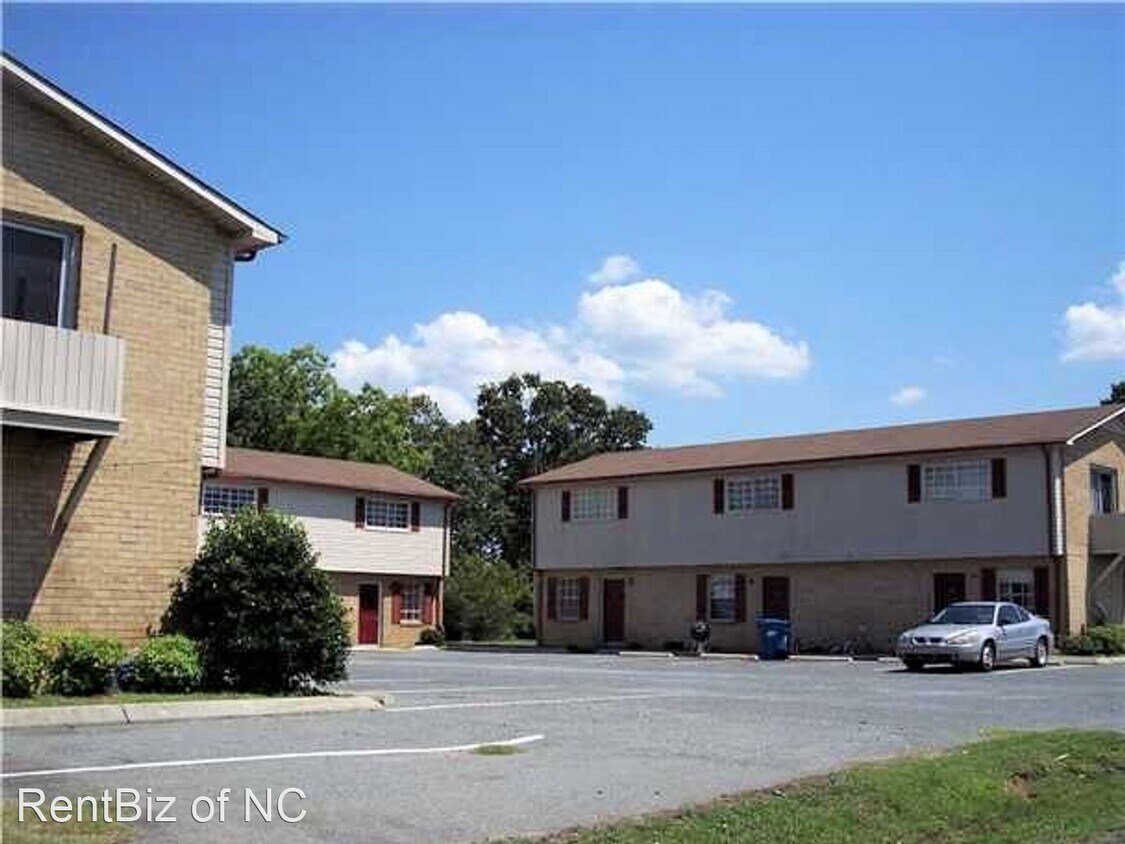 2 br, 1.5 bath House 630 Elaine Street House Rental in Marshville