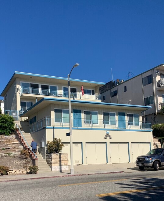 Building Photo - 2793 S Gaffey St