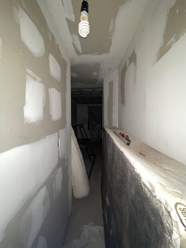 1249 E Chelten Ave Unit Store Front, Philadelphia, PA 19138 Room for