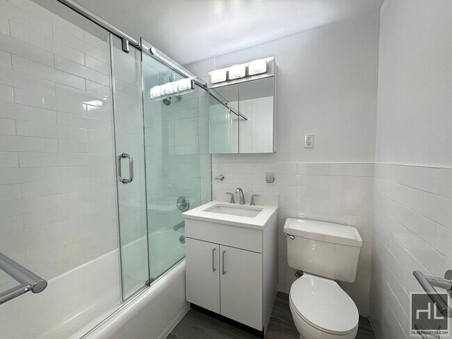 Building Photo - EAST 63 STREET