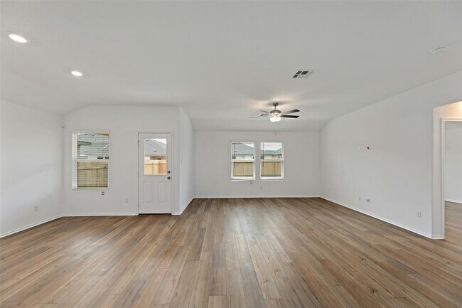 Foto del edificio - 443 Sebring Cir