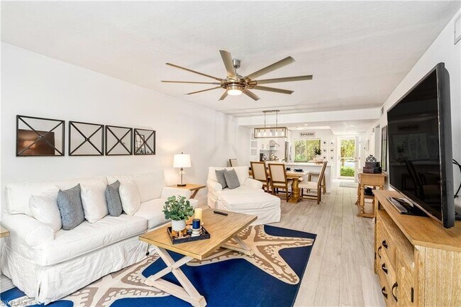 Foto del edificio - 3001 Sandpiper Bay Cir