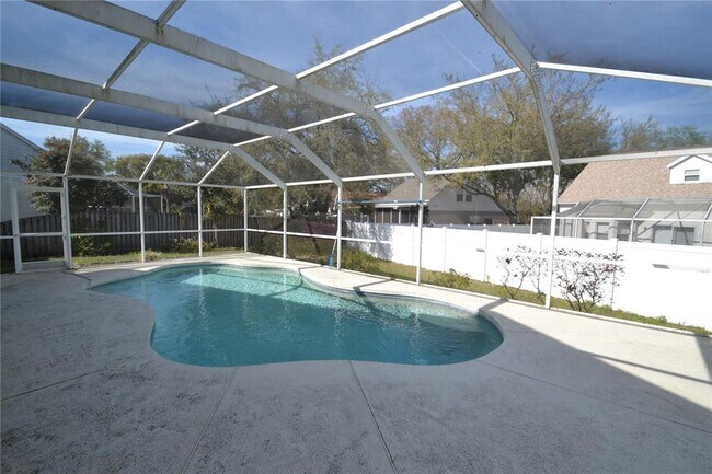 Building Photo - 24123 Royal Fern Dr