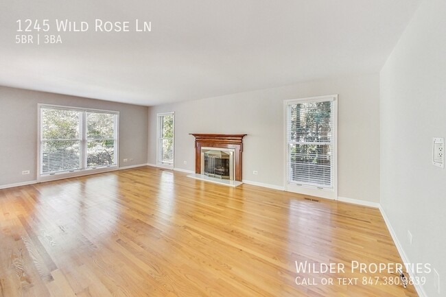 Foto del edificio - 1245 Wild Rose Ln