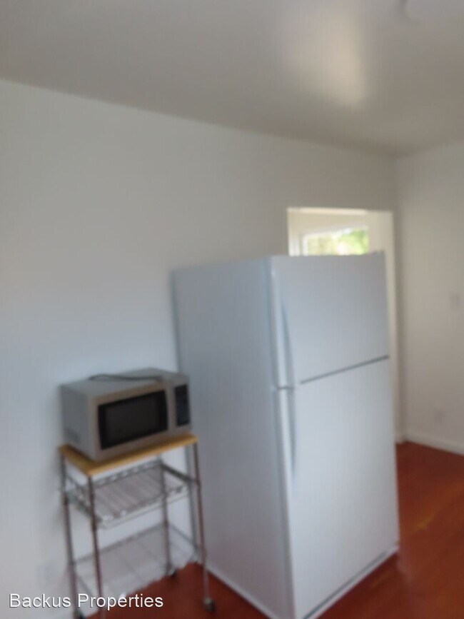 Building Photo - 2 br, 1.5 bath House - 465.5 Clay St