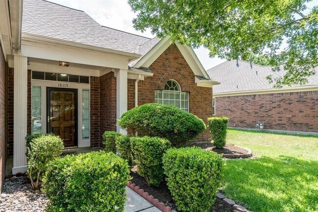 Building Photo - 18115 Holly Forest Dr