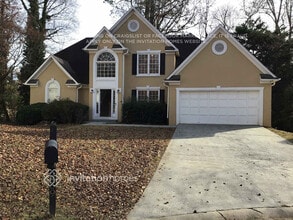 Building Photo - 559 Parliament St