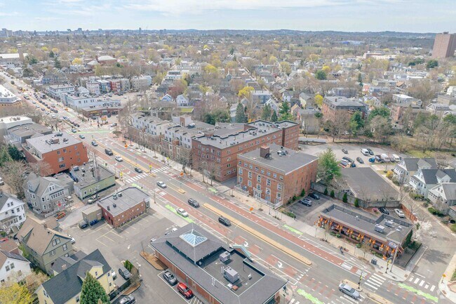 Neighborhood Context - 2456-2460 Massachusetts Ave