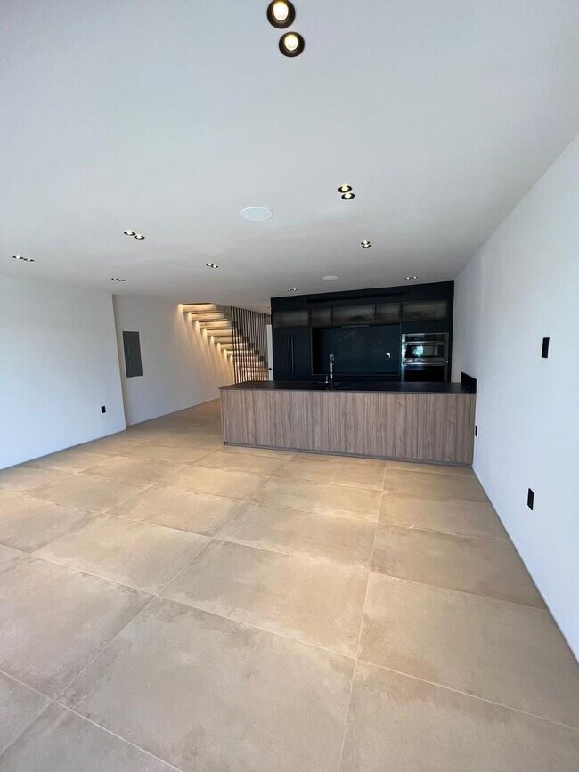 Foto del edificio - 3780 NE 167th St