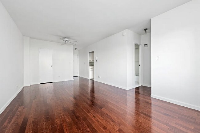 Foto del edificio - 345 E 80th St
