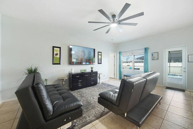 Foto del edificio - 6 SW 33rd Pl